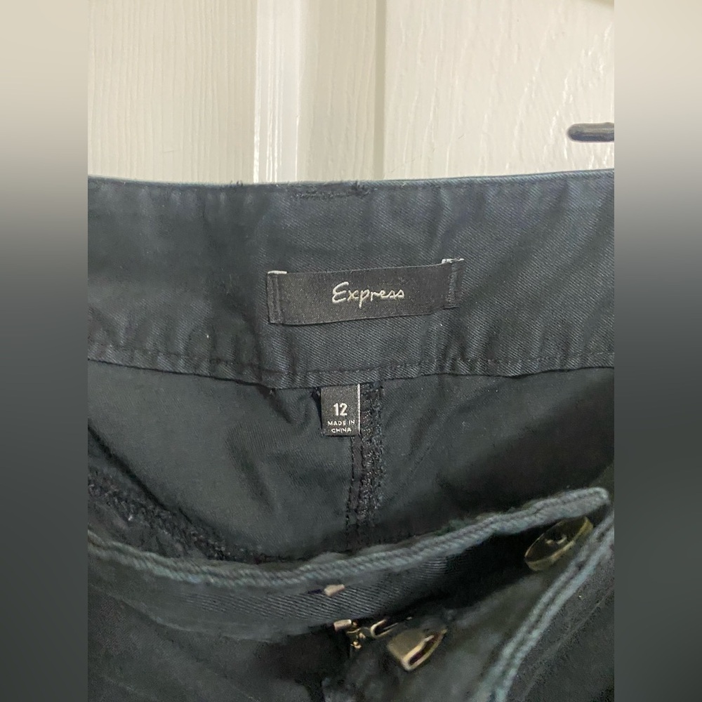 EXPRESS .. WOMENS Classic Black Mini Skirt - Picture 4 of 8